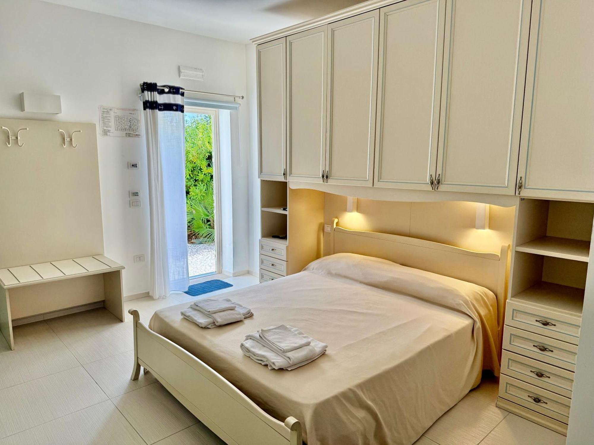 Baia Sangiorgio Hotel & Beach Club Bari Bagian luar foto